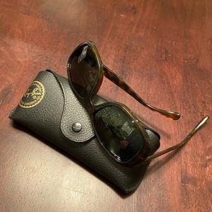 Ray-Ban New Jackie OHH  sunglasses with case